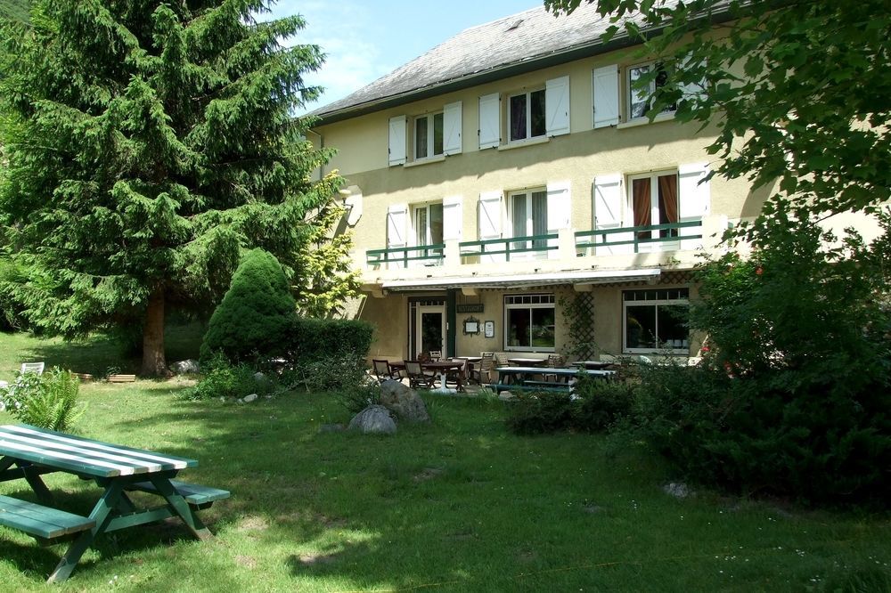 Hotel Du Val D'Aure Cadeac Экстерьер фото
