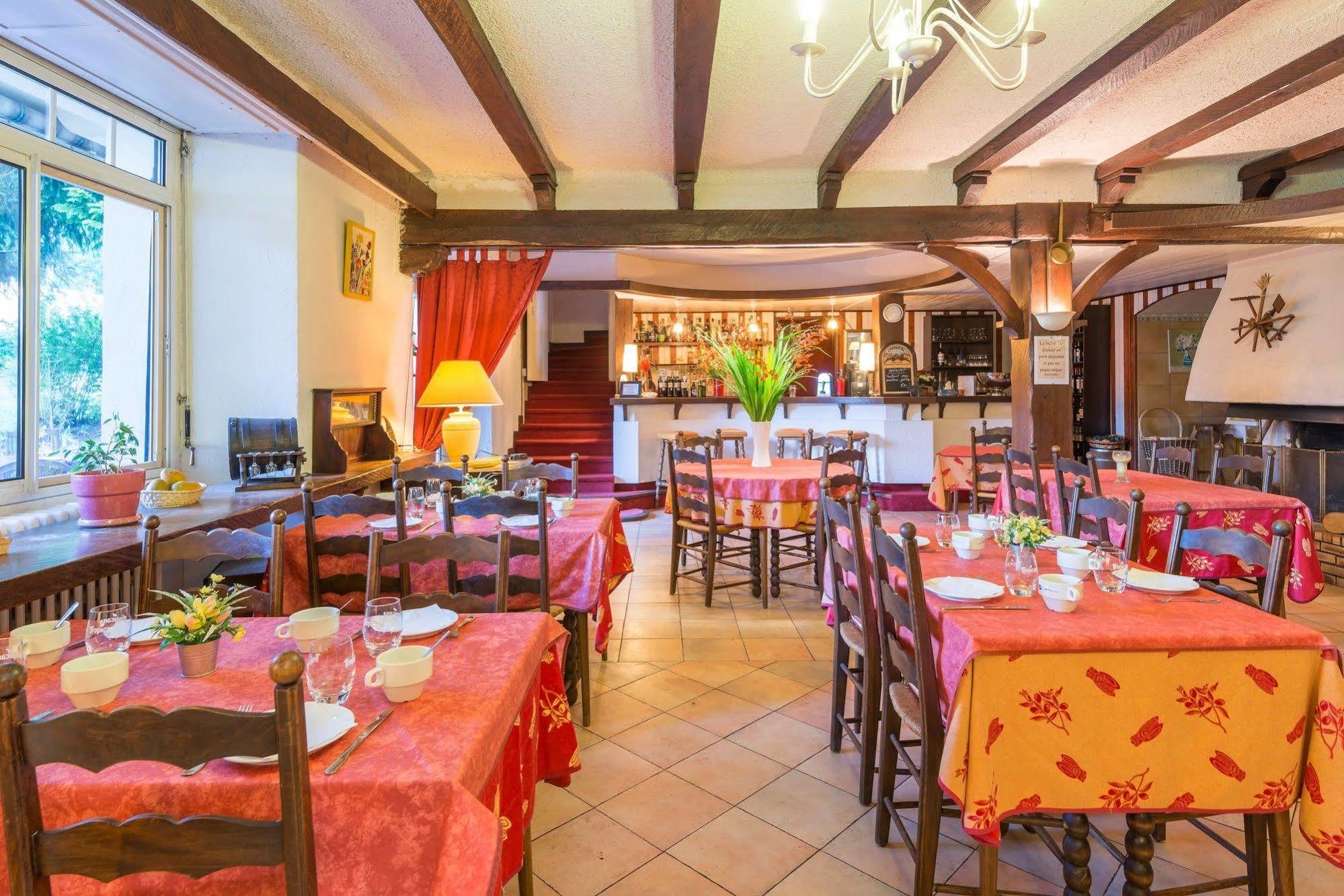 Hotel Du Val D'Aure Cadeac Экстерьер фото